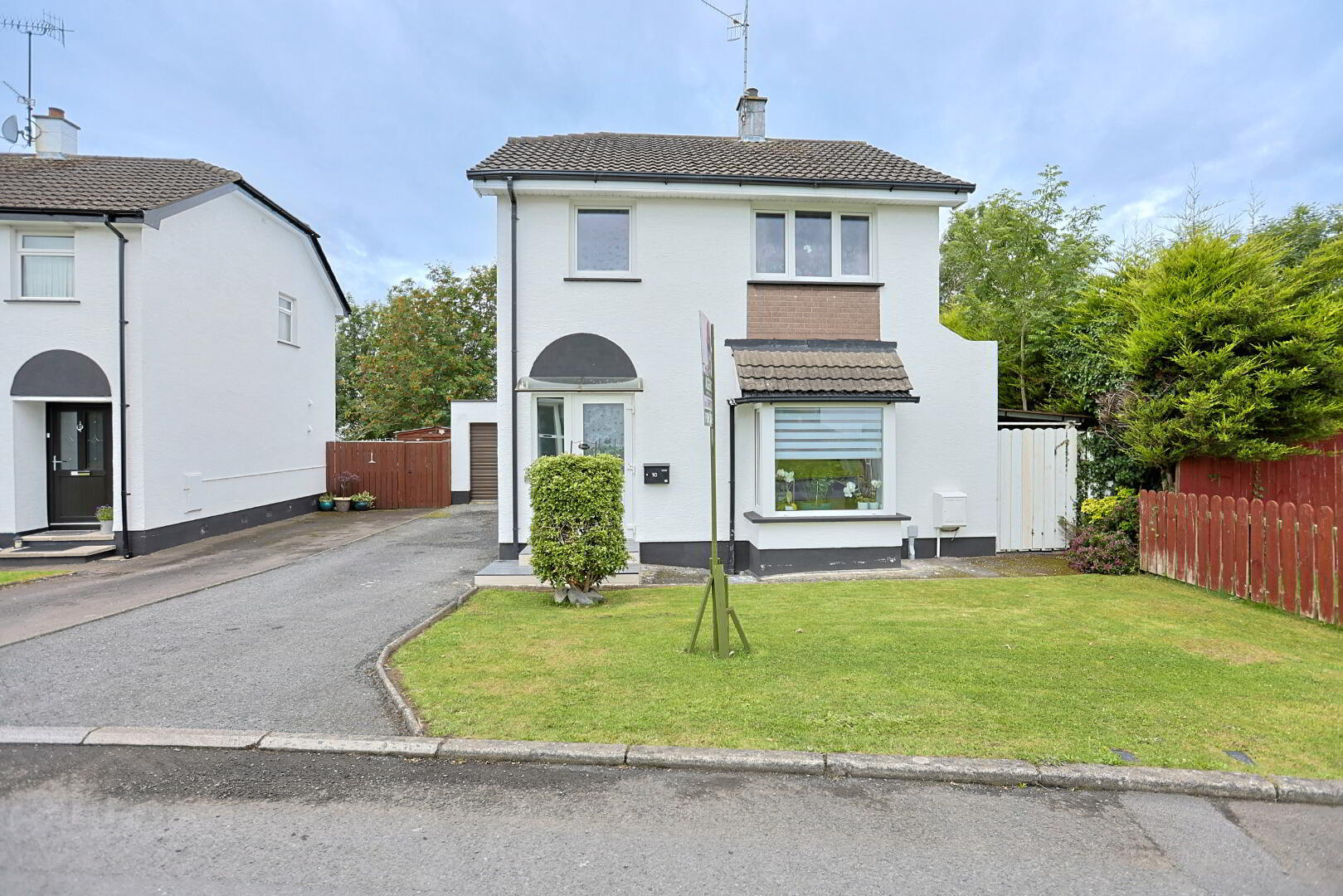 10 Kernan Crescent 2 of 46