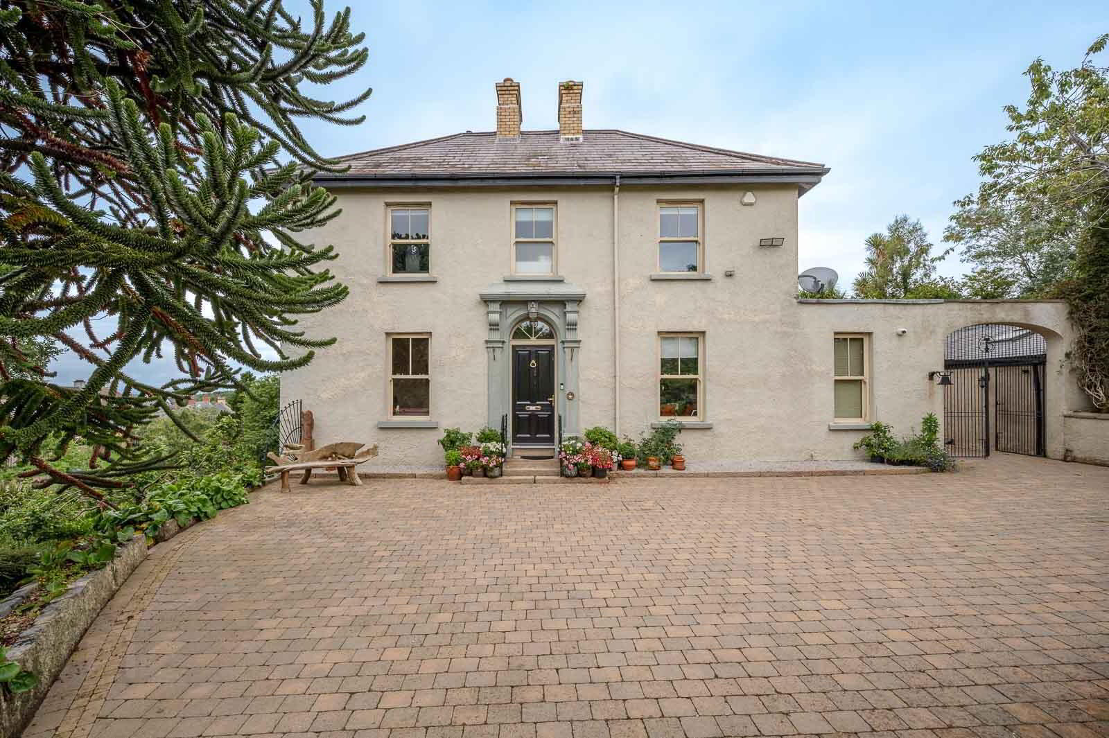 Briar Hill House, 3 Newtownards Road 1 of 39