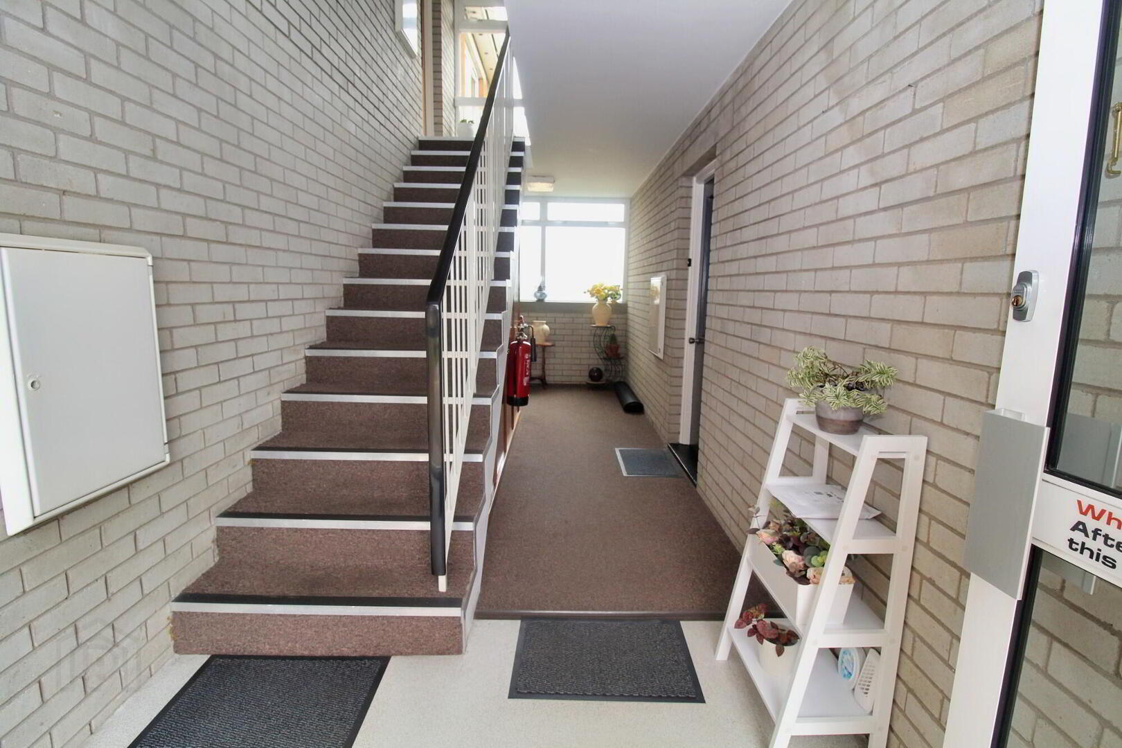 21 Glenaan Court 2 of 9