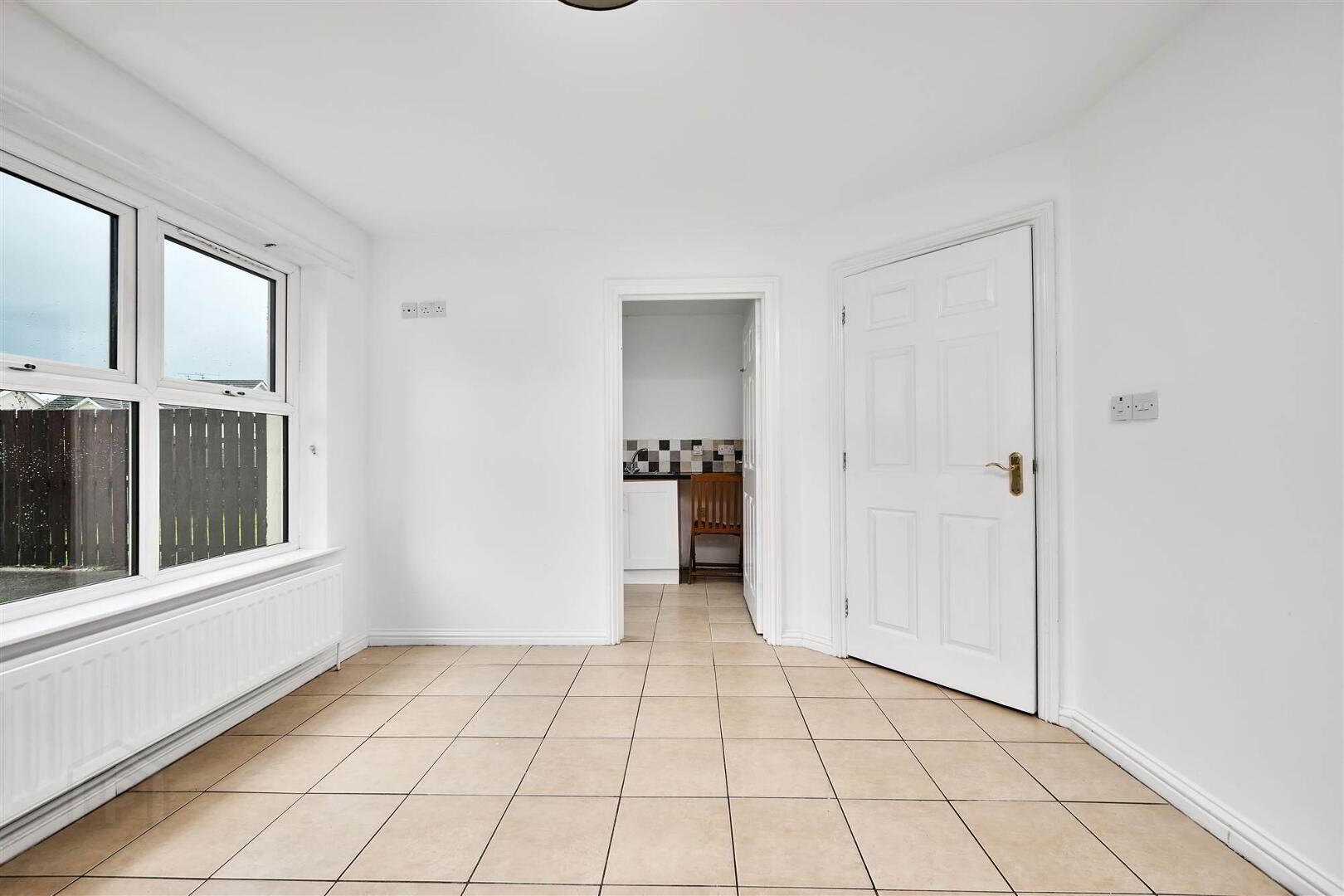 19 Hopefield Gardens 7 of 20
