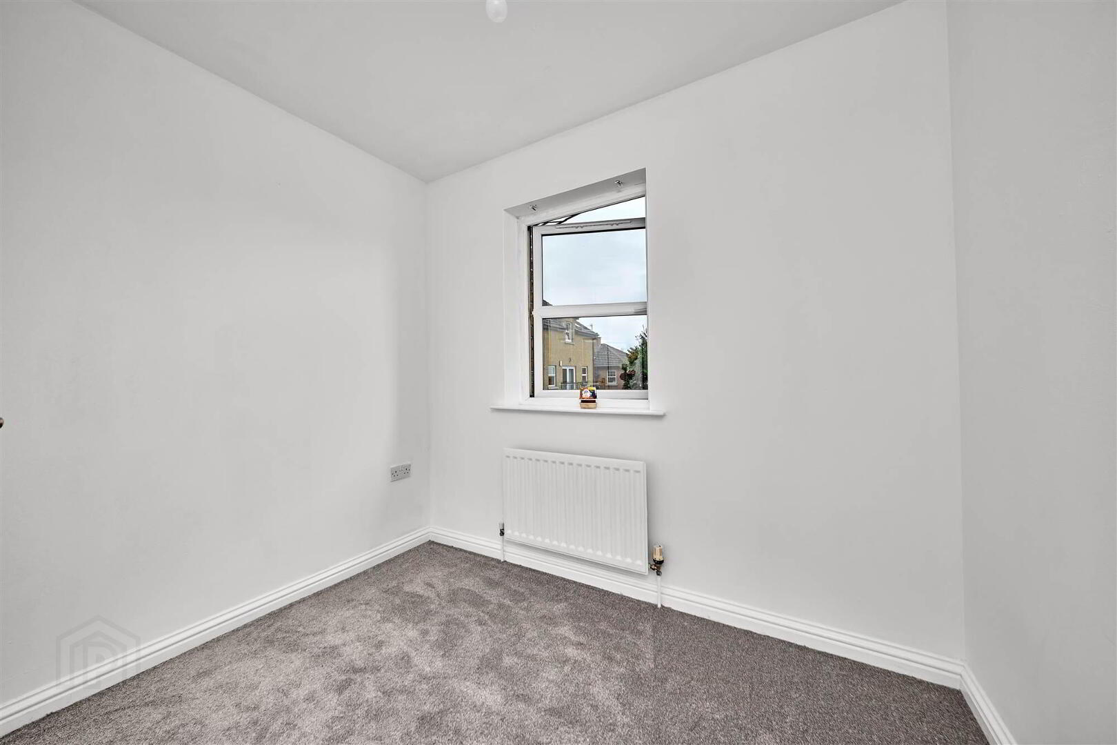 19 Hopefield Gardens 15 of 20