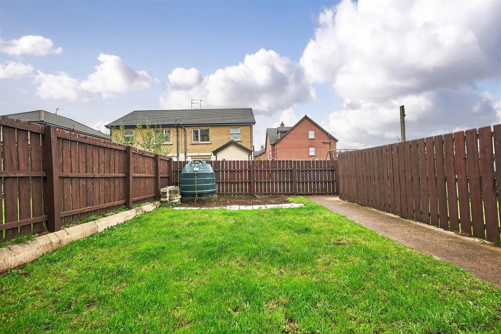 19 Hopefield Gardens 19 of 20