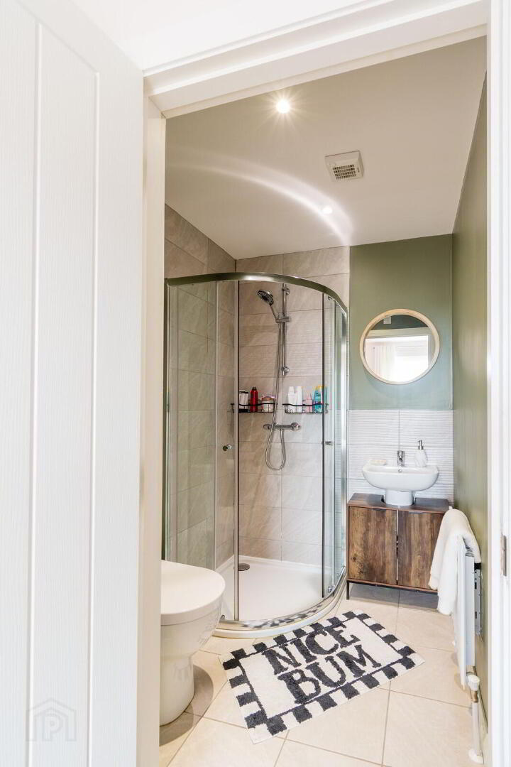 12 Ayrshire Manor 23 of 34