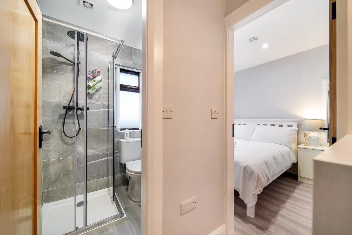 85 Joanmount Gardens 16 of 18