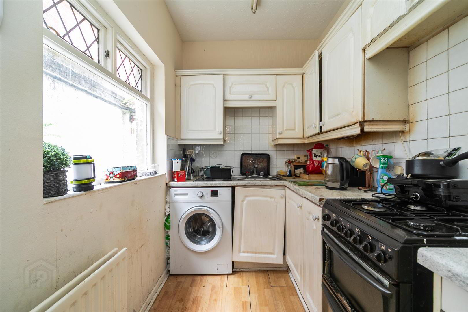 54 Glenvarlock Street 6 of 14