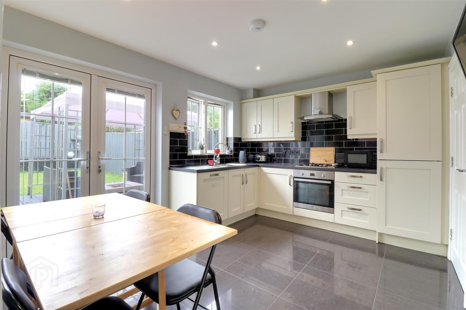 7 Blackwood Avenue 6 of 22