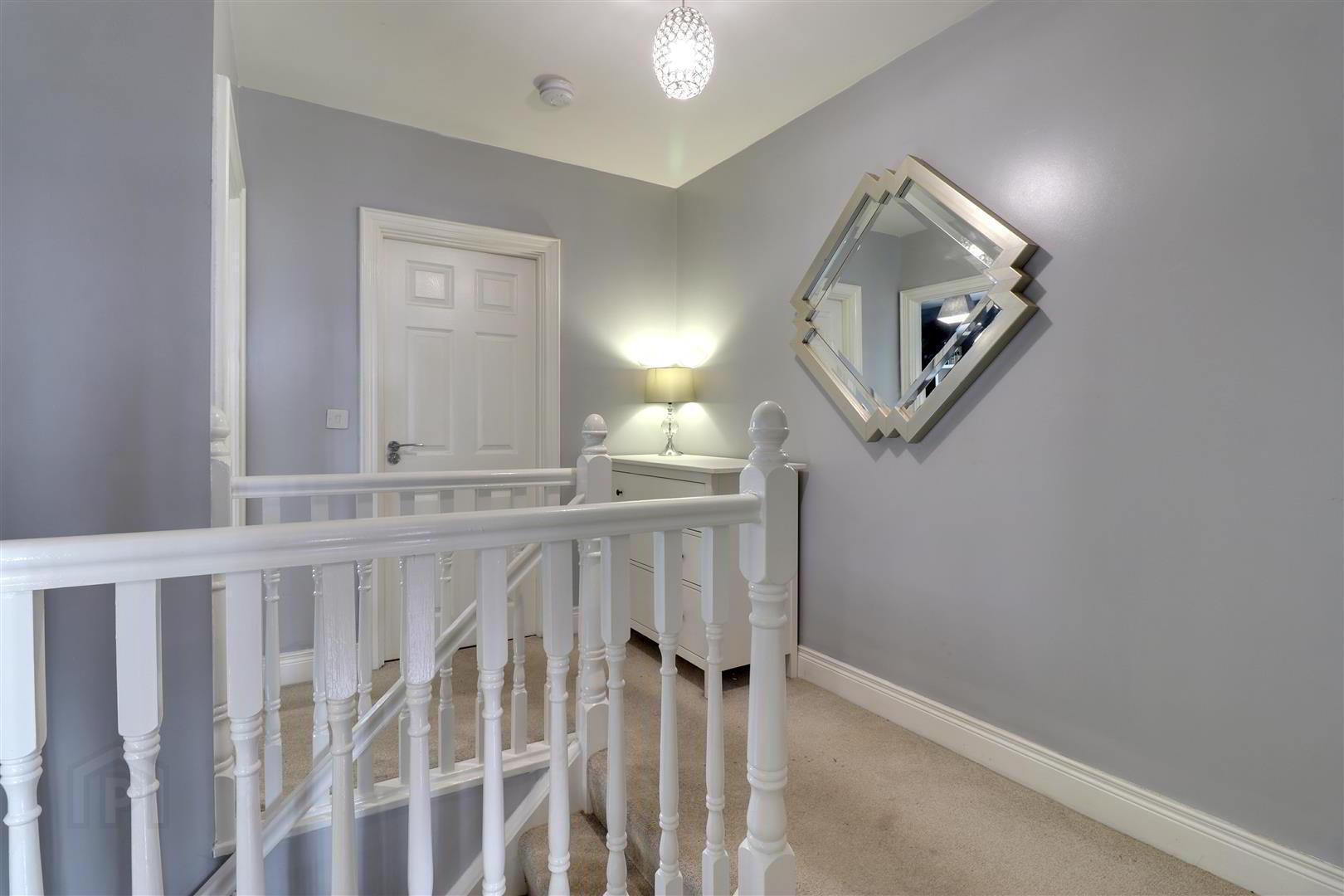 7 Blackwood Avenue 10 of 22