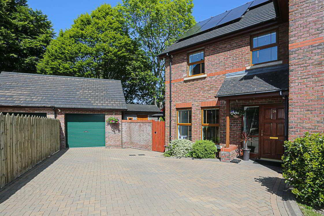 24 Walmer Grove 35 of 42