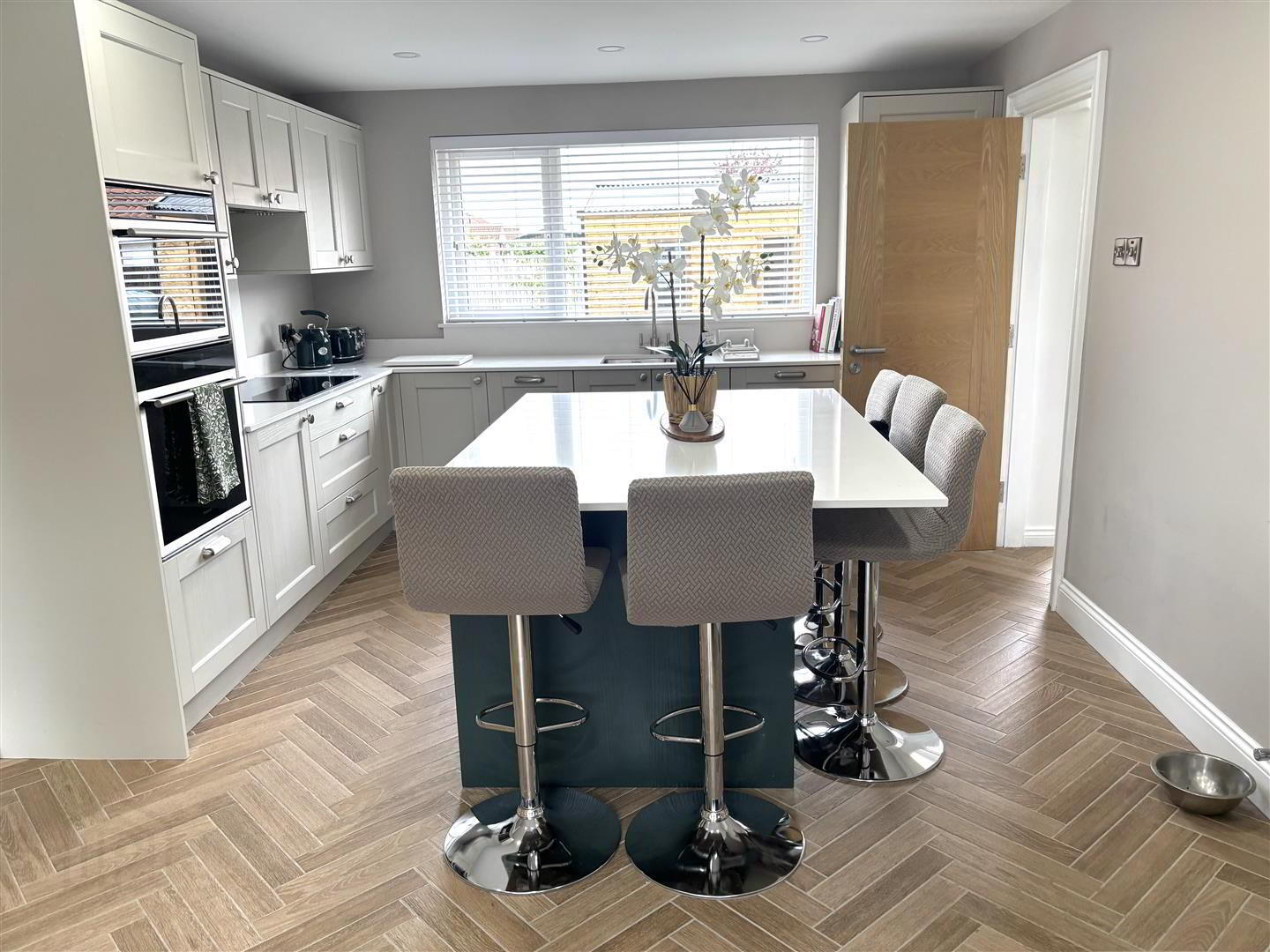 2 Bovally Road 3 of 15