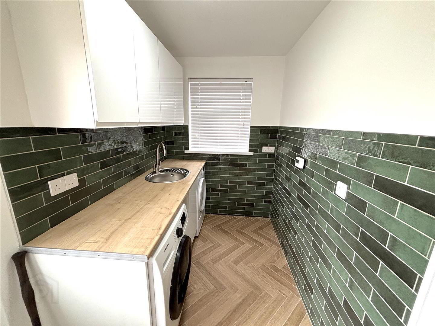 2 Bovally Road 7 of 15