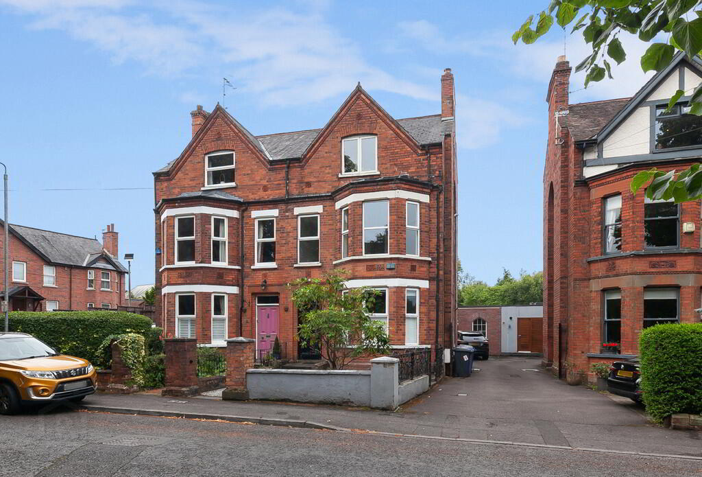 Apt 3, 79 Marlborough Park South 22 of 22