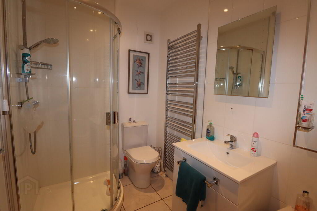 101b Upper Road 12 of 13