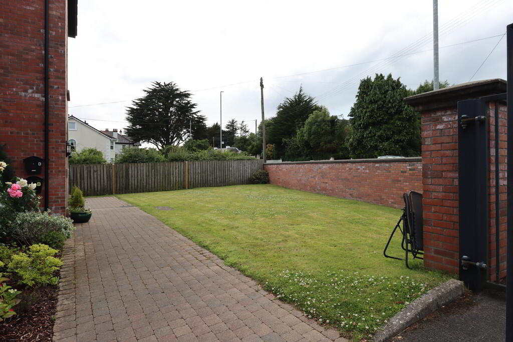 101b Upper Road 4 of 13