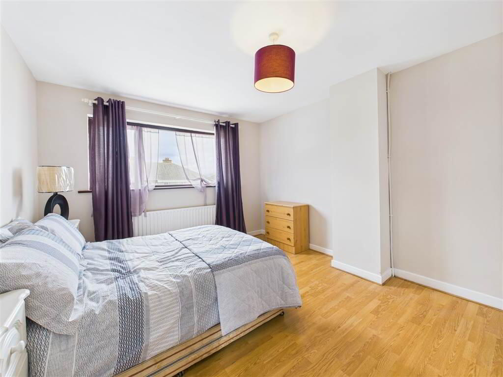 5 Avoncourt 7 of 9