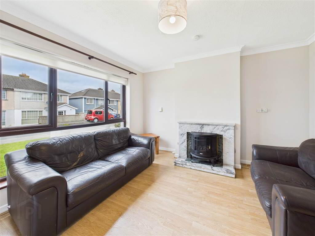 5 Avoncourt 3 of 9