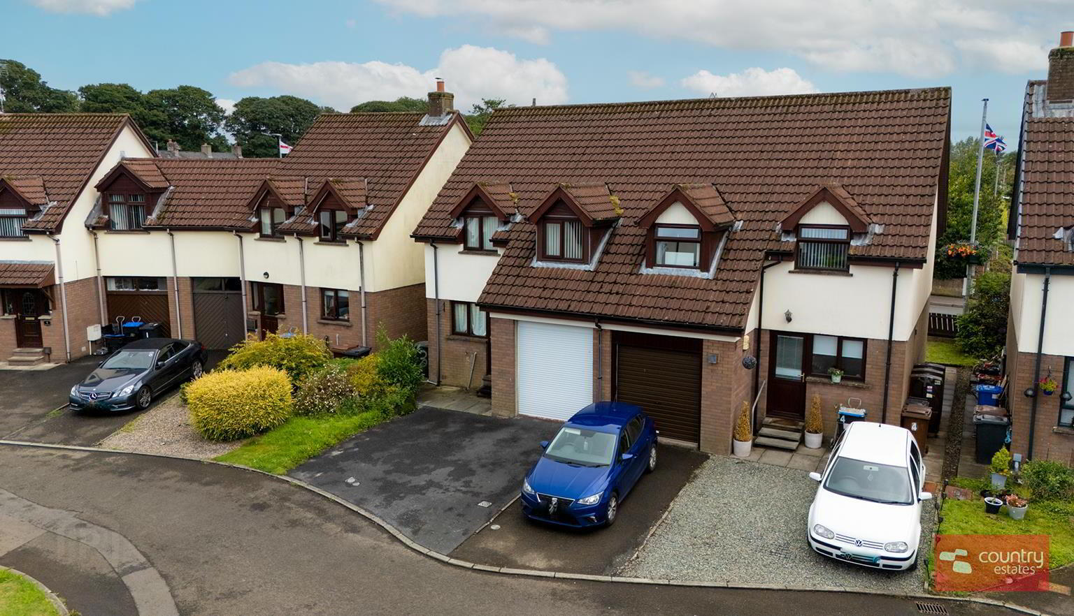 4 Ravensburn Court 1 of 13