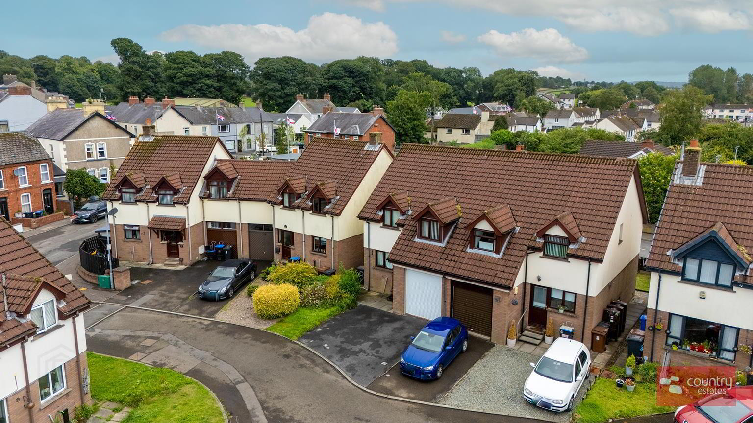 4 Ravensburn Court 2 of 13