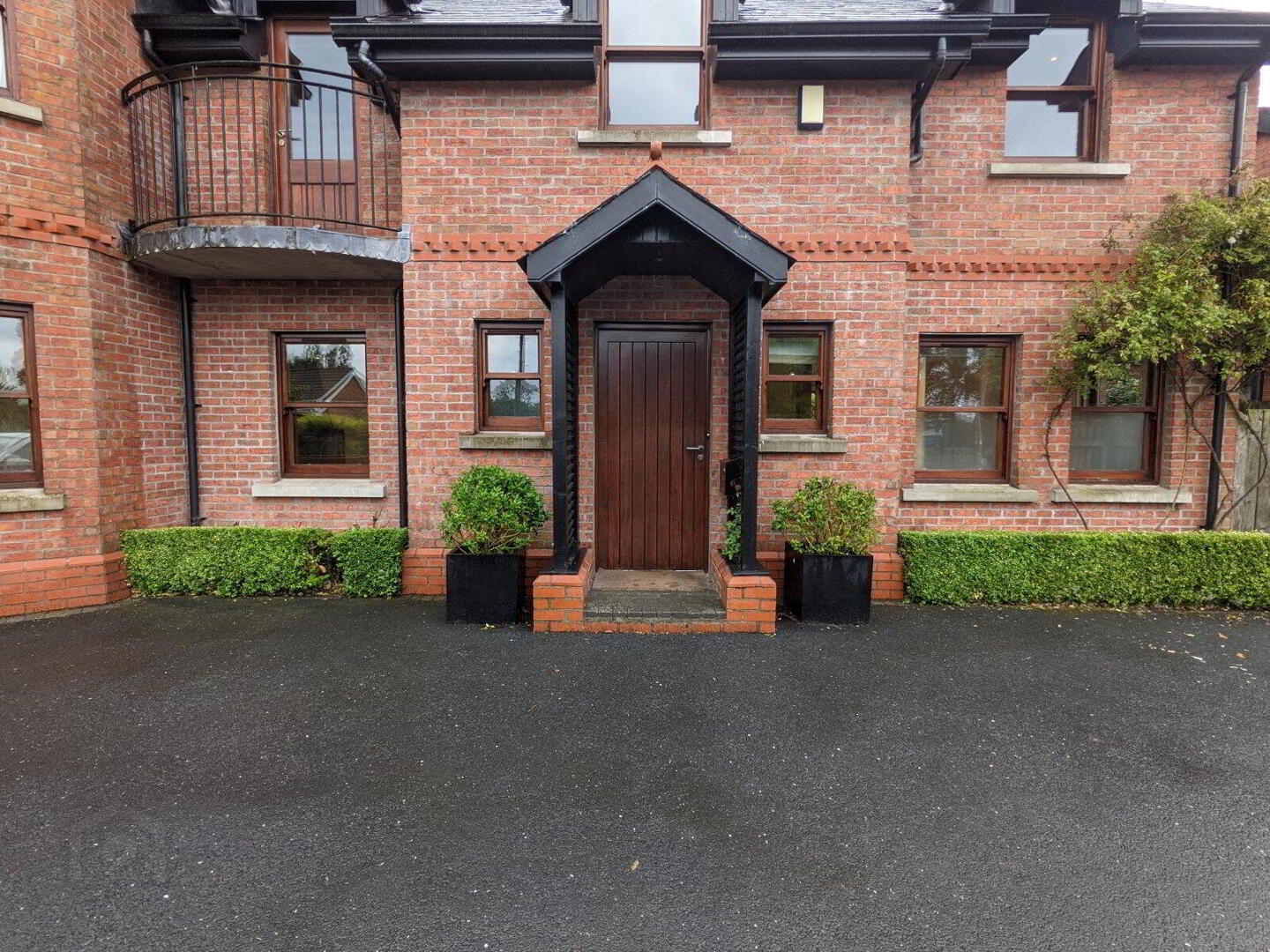 property description image