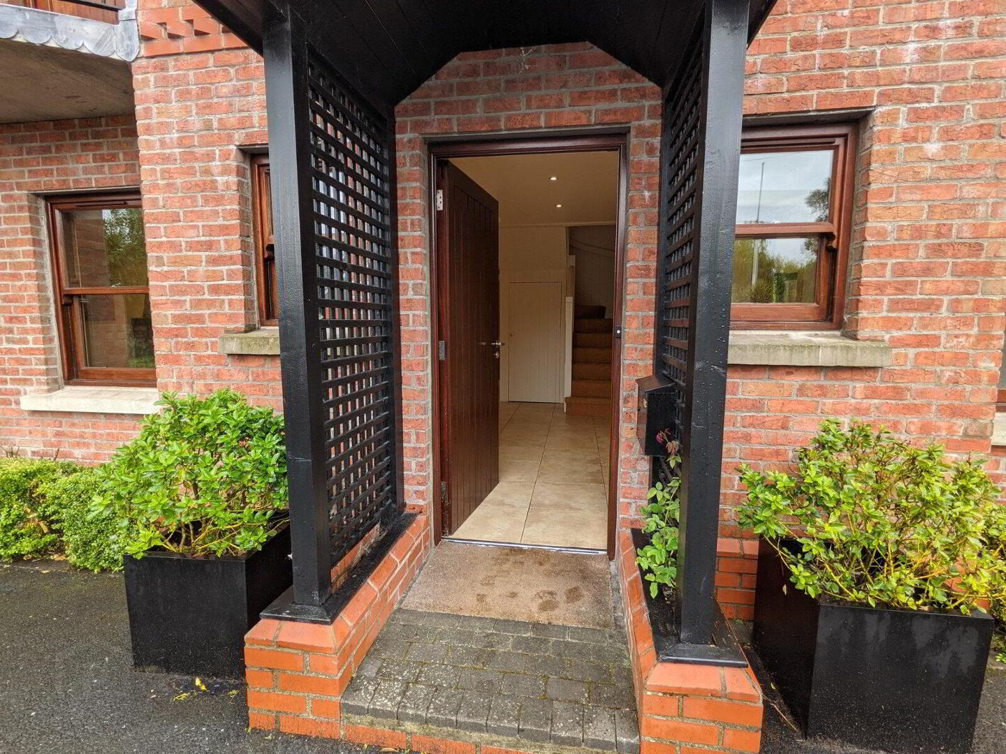 33 Seahill Road 3 of 37