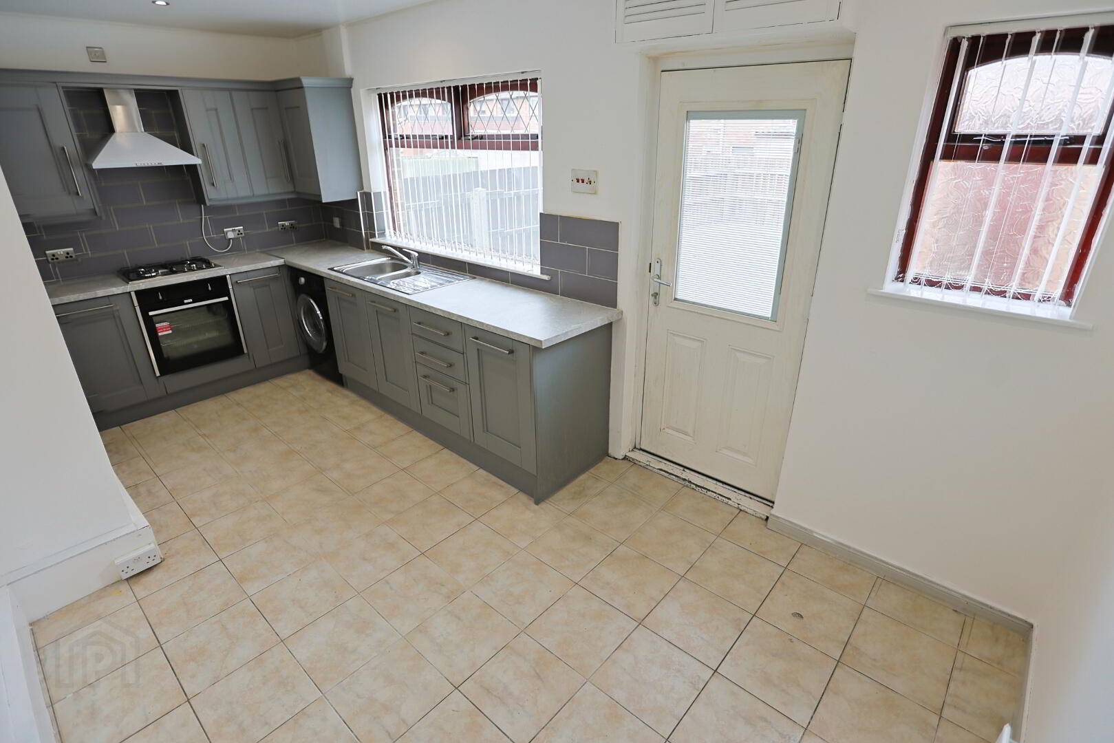 6 Soye Gardens 12 of 36