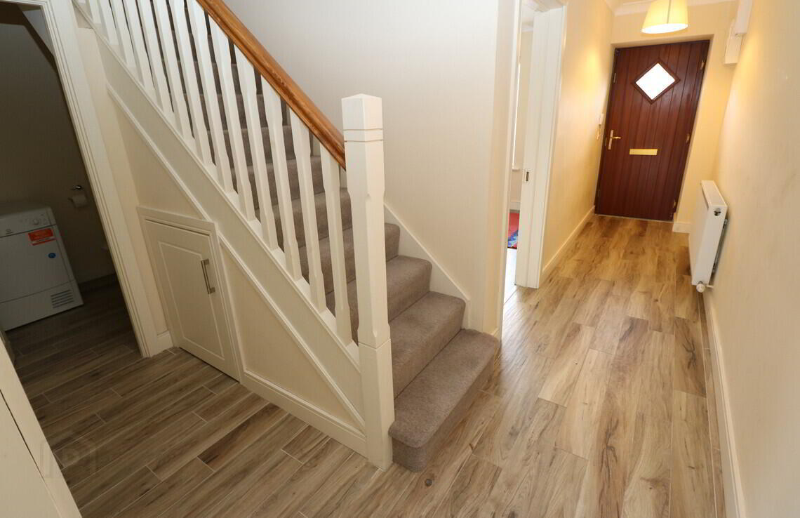 96 Knightswood 3 of 22