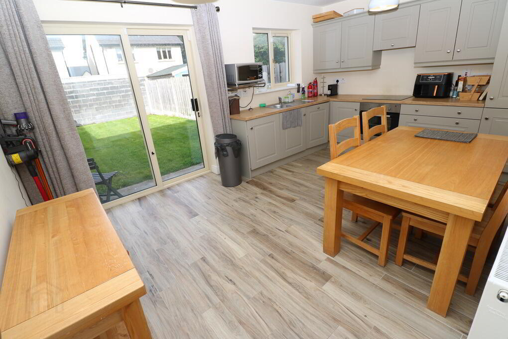 96 Knightswood 8 of 22