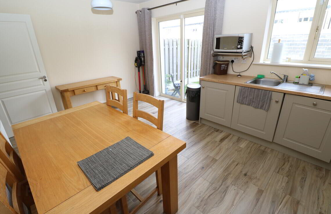 96 Knightswood 10 of 22