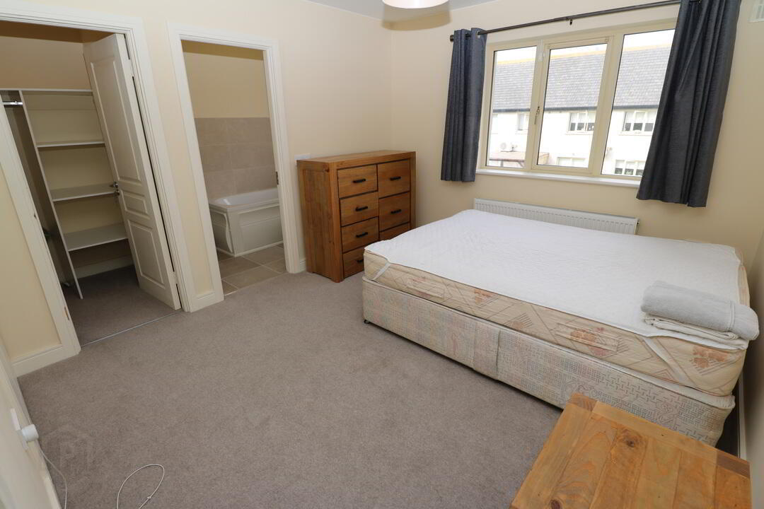 96 Knightswood 13 of 22