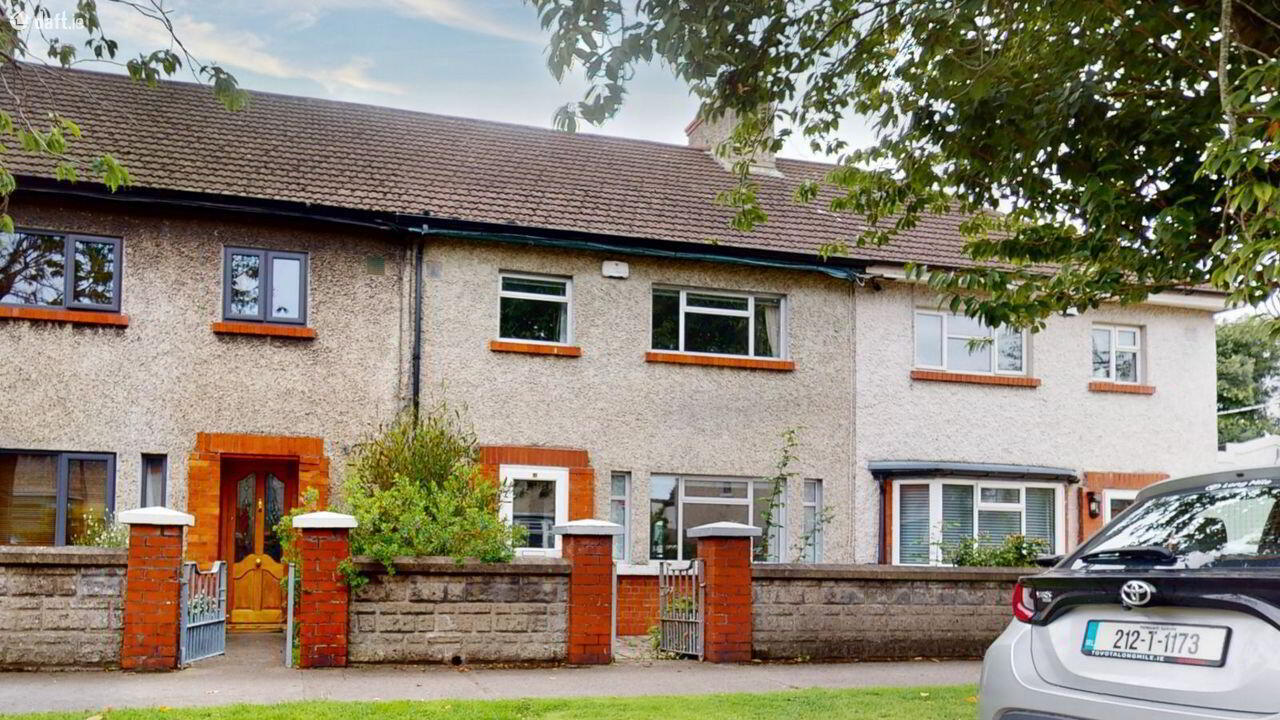 13 Shandon Crescent 1 of 23