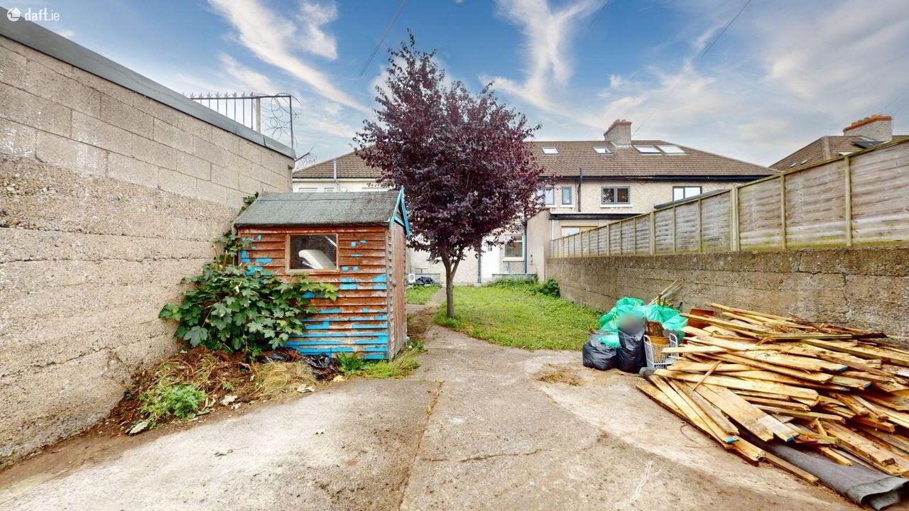13 Shandon Crescent 23 of 23