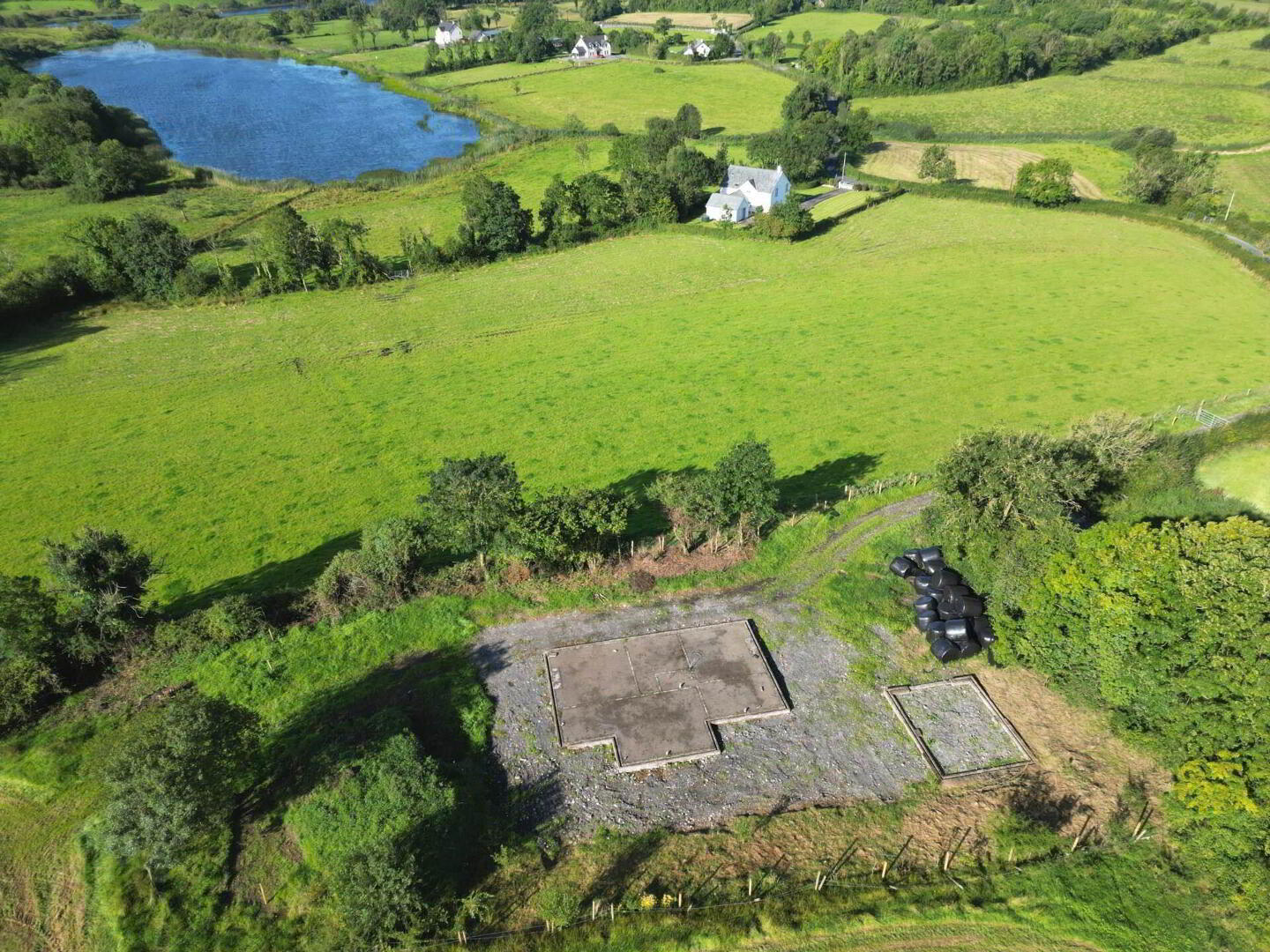 Derrylea Road 3 of 18