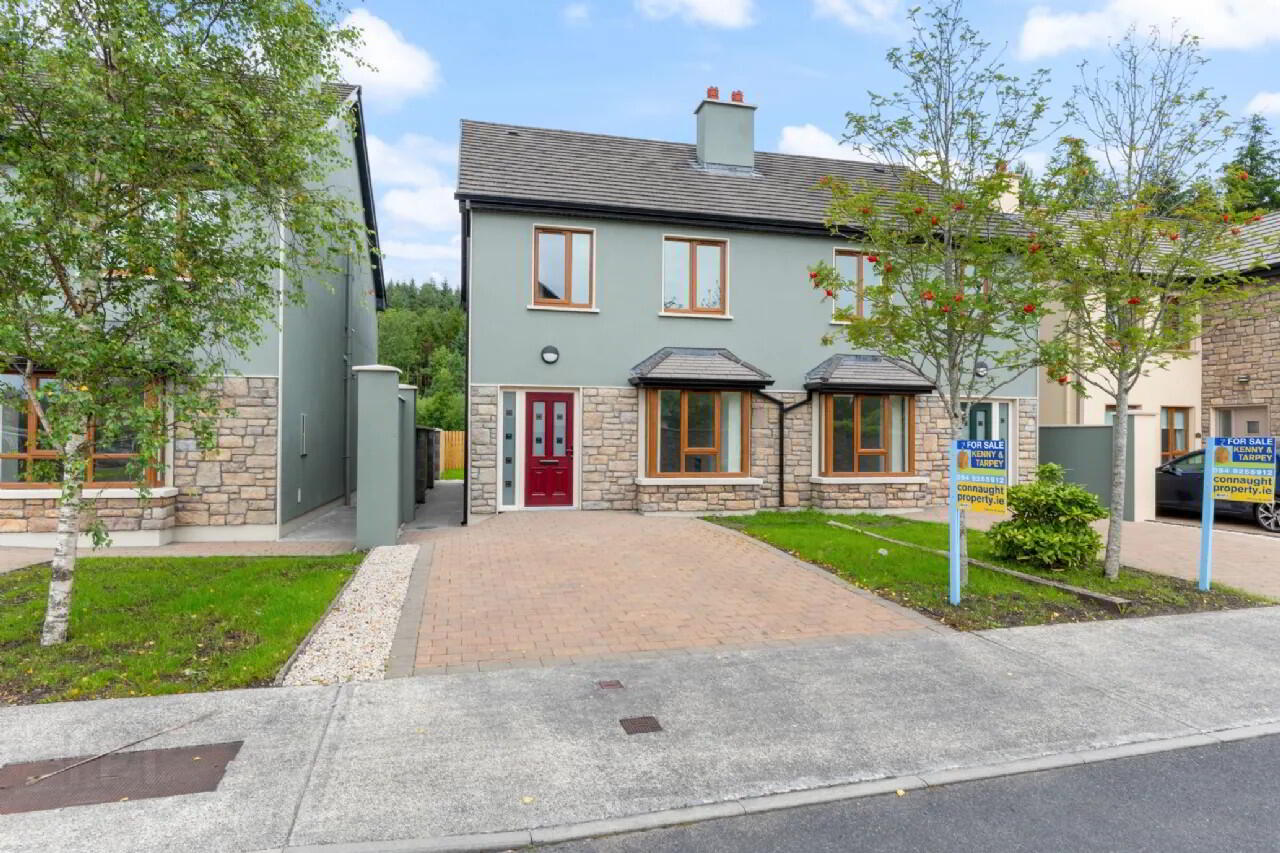 13 Gleann Darach 1 of 20