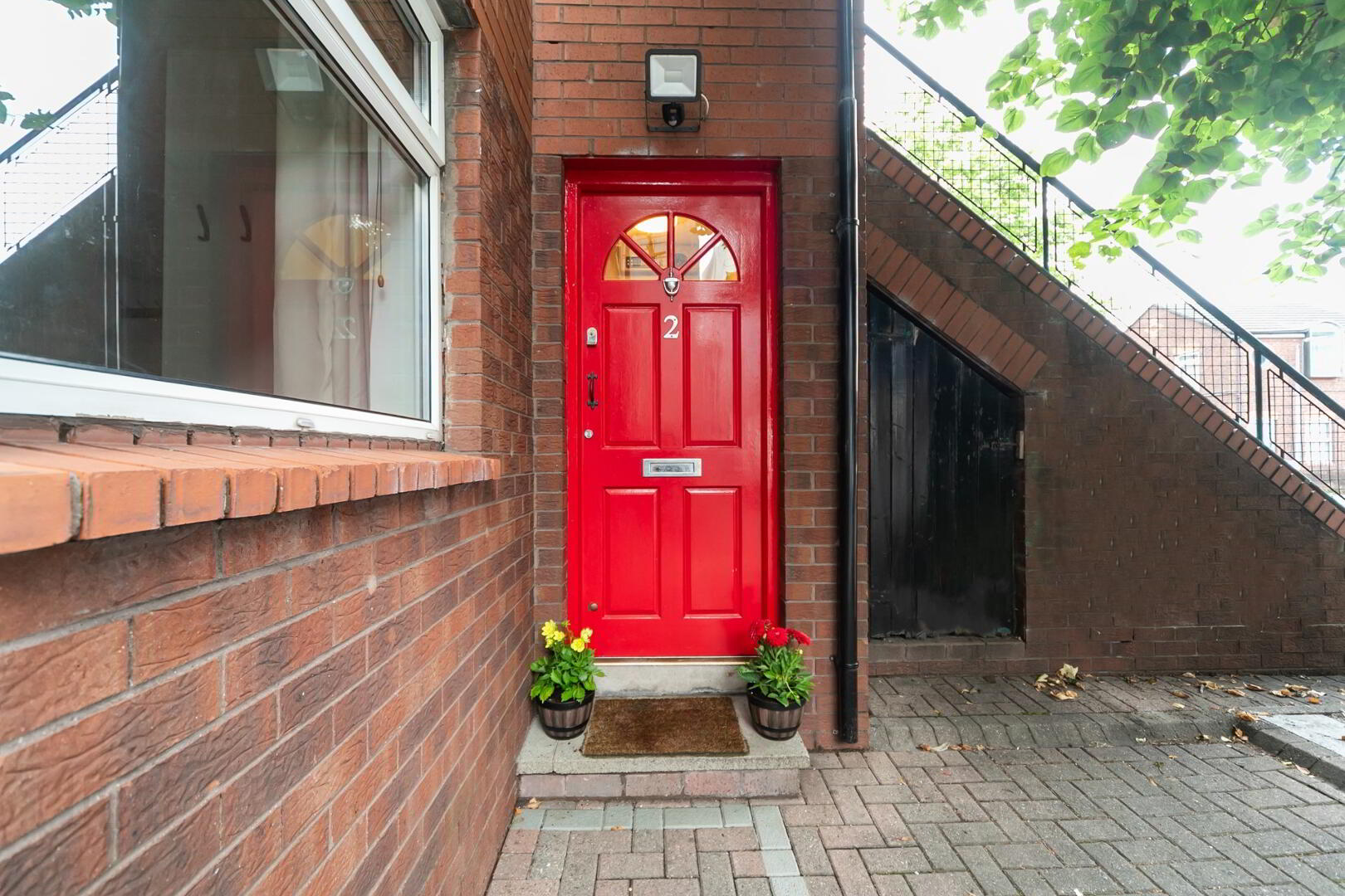2 Salisbury Street 3 of 18