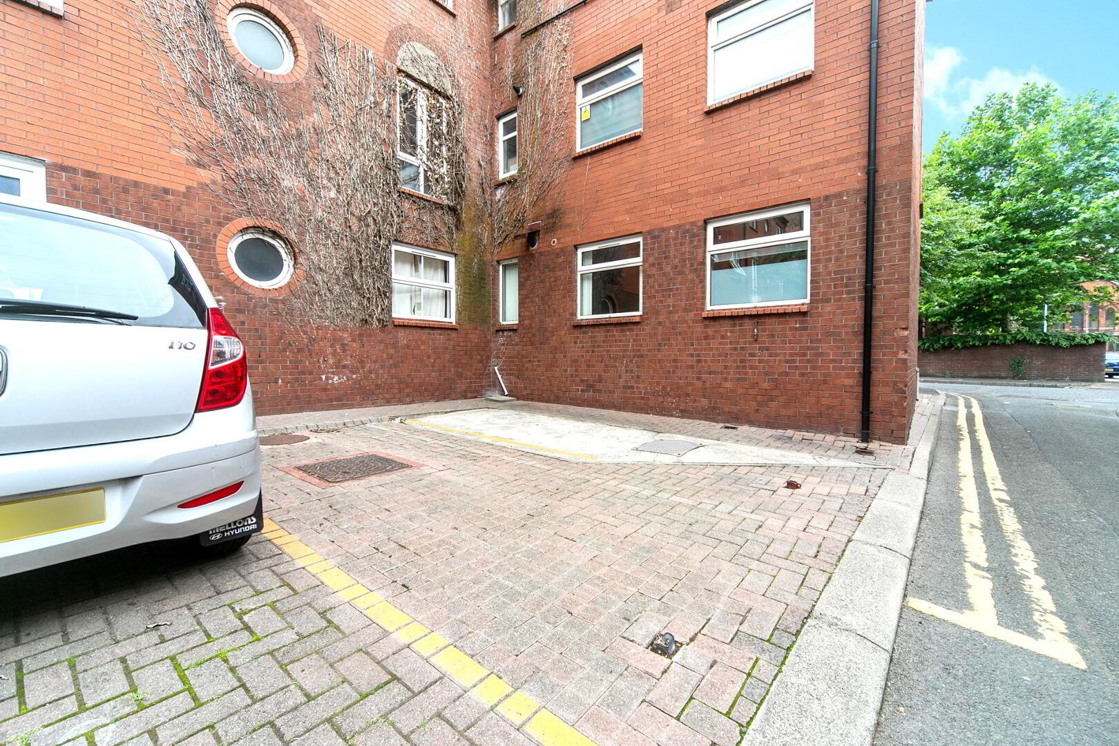 2 Salisbury Street 17 of 18