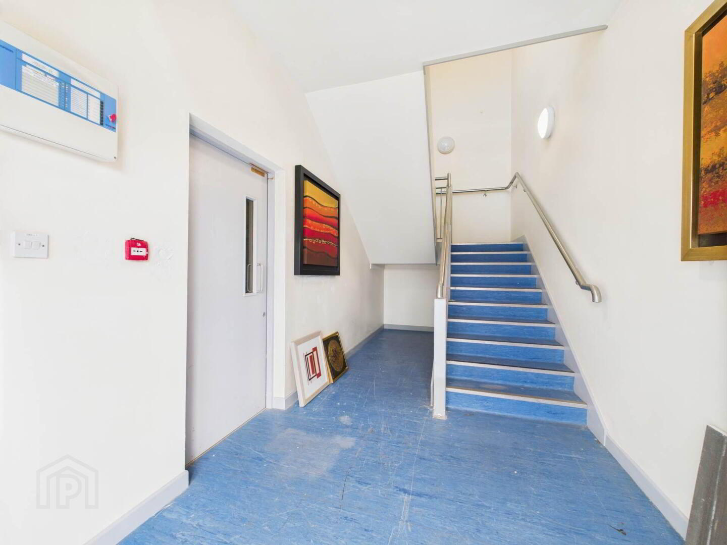 Unit 4, Boeing Avenue 3 of 12