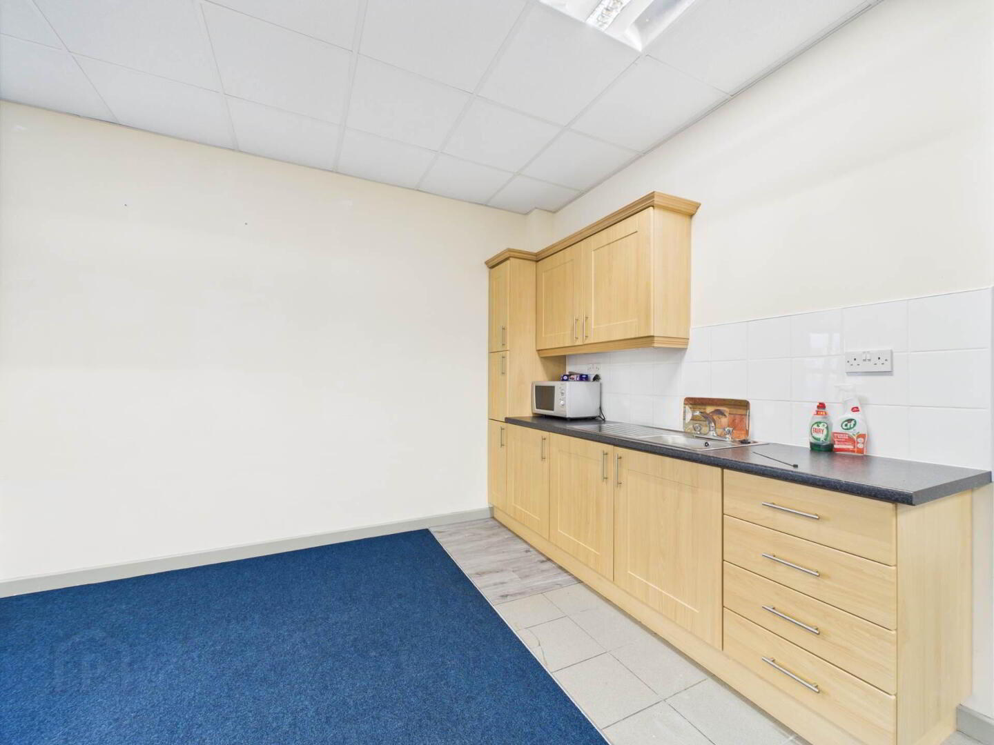 Unit 4, Boeing Avenue 10 of 12