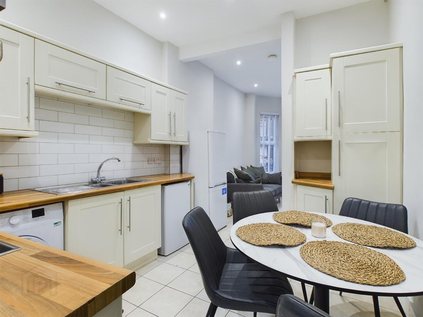 16 Edinburgh Street 10 of 27