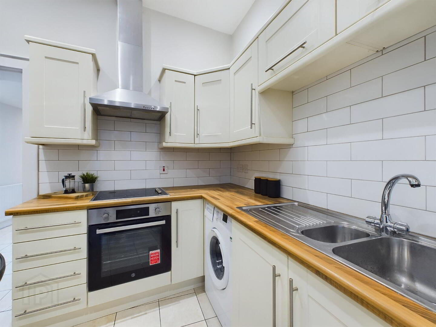 16 Edinburgh Street 12 of 27