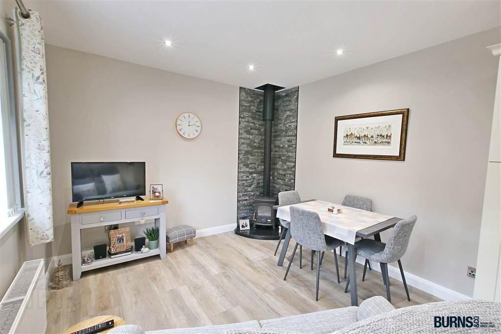 19 Calmore Park 13 of 35