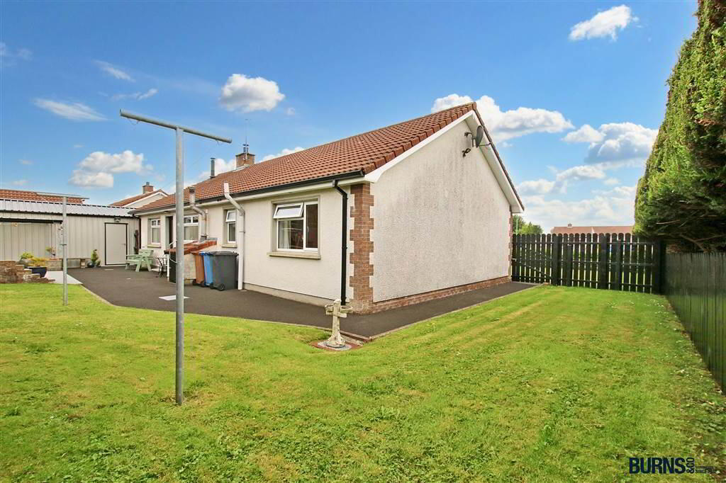 19 Calmore Park 27 of 35
