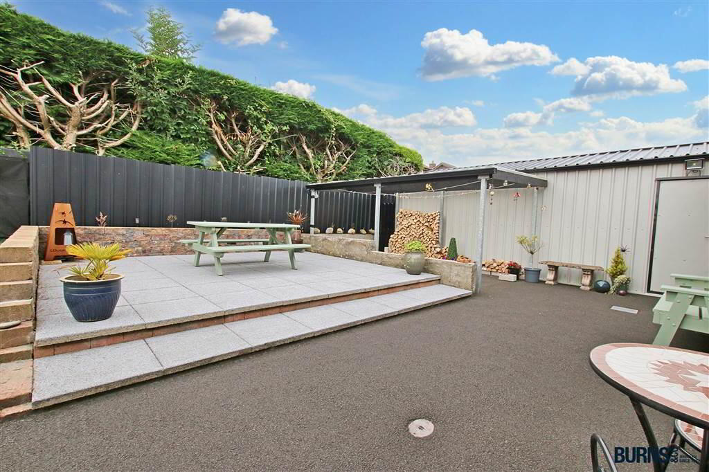 19 Calmore Park 29 of 35