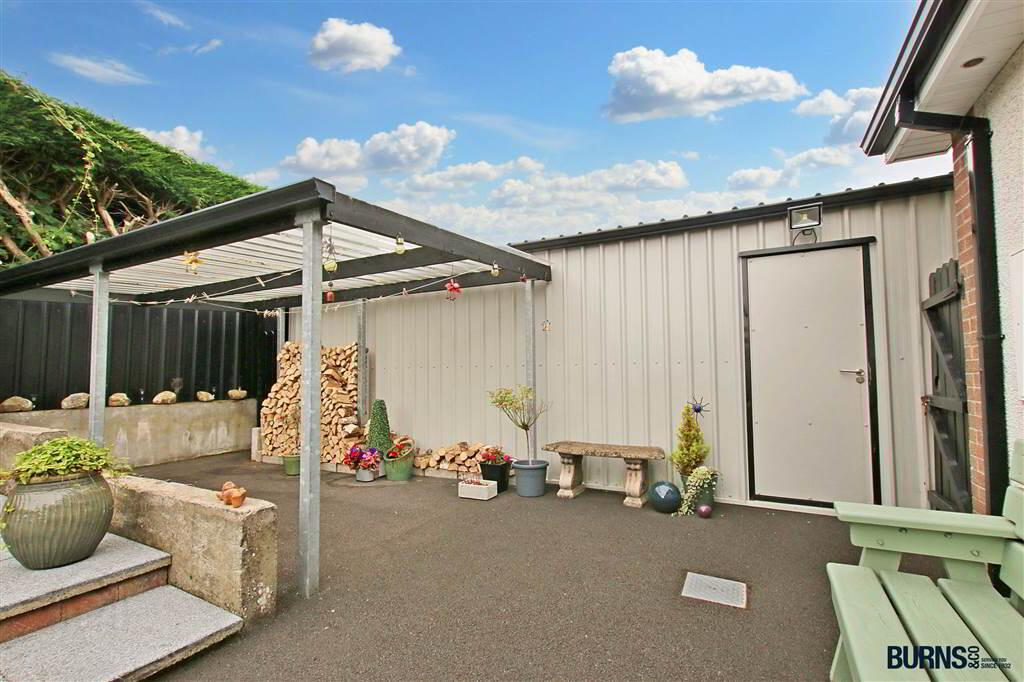 19 Calmore Park 30 of 35