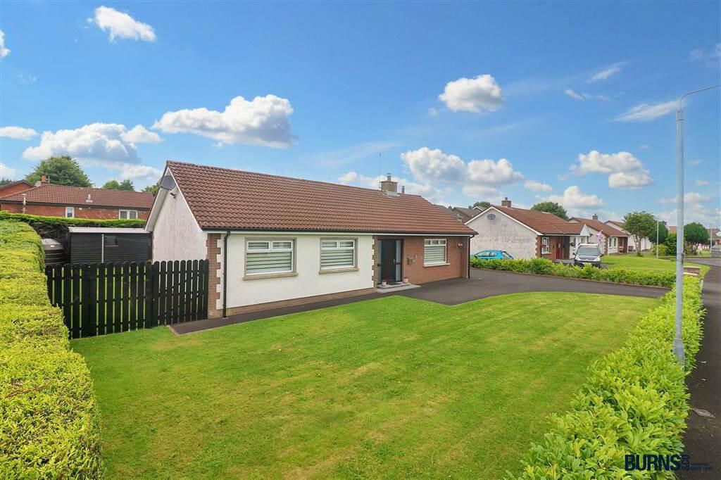 19 Calmore Park 34 of 35