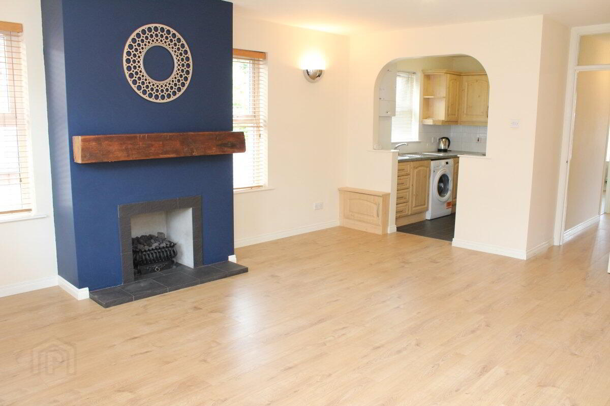12 Galway Manor 2 of 6