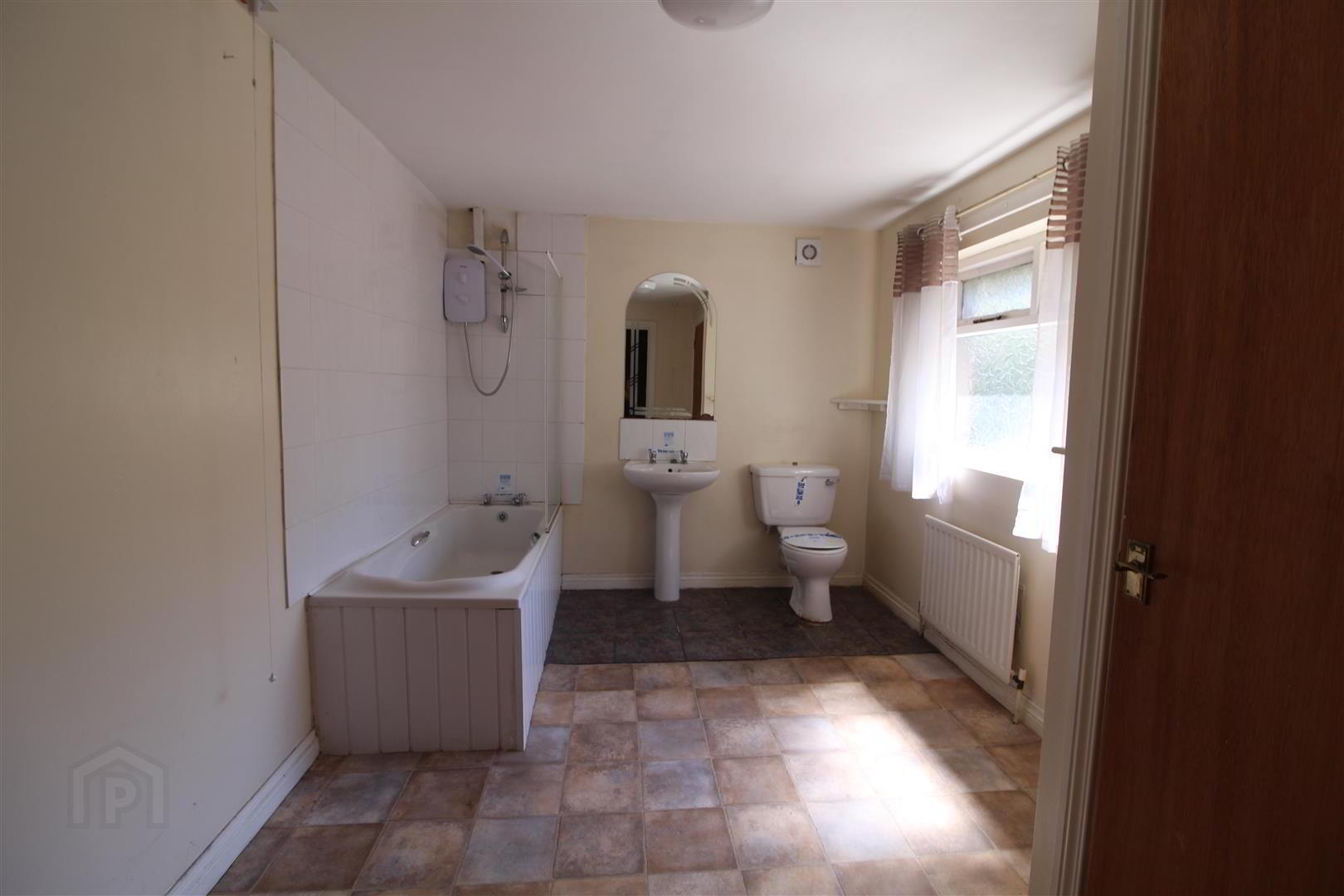 36a Stream Street 3 of 3