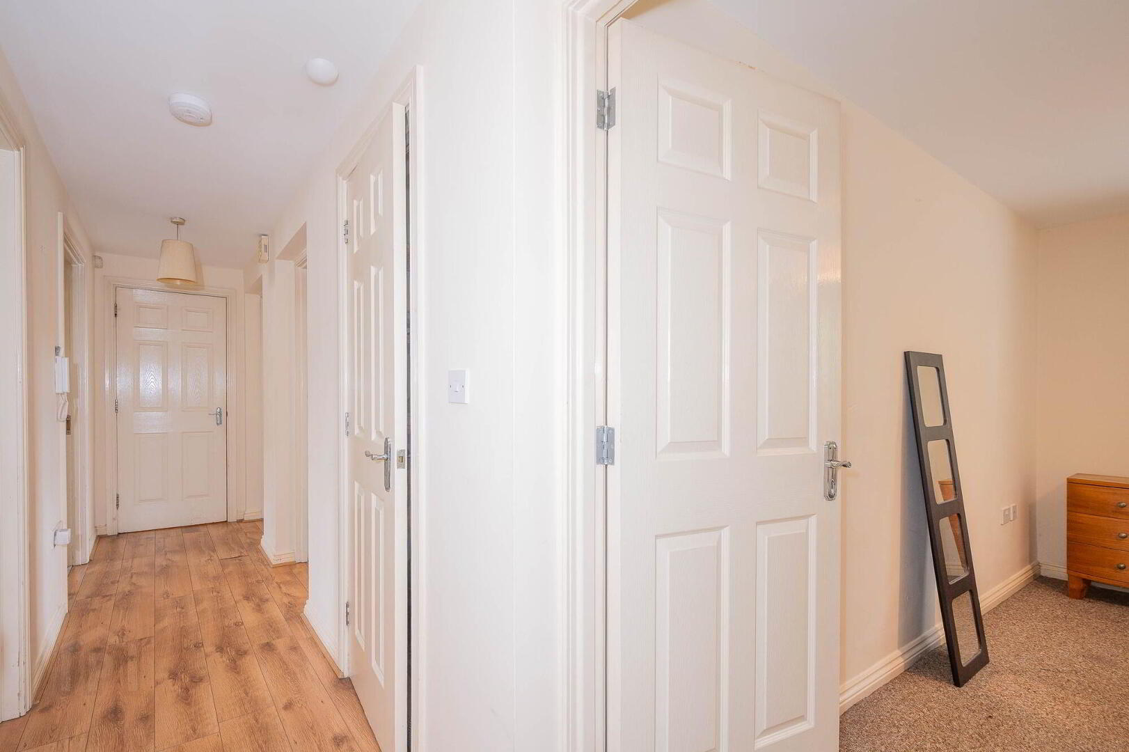 Apt 3 Elm House, 2 Beech Heights 6 of 18