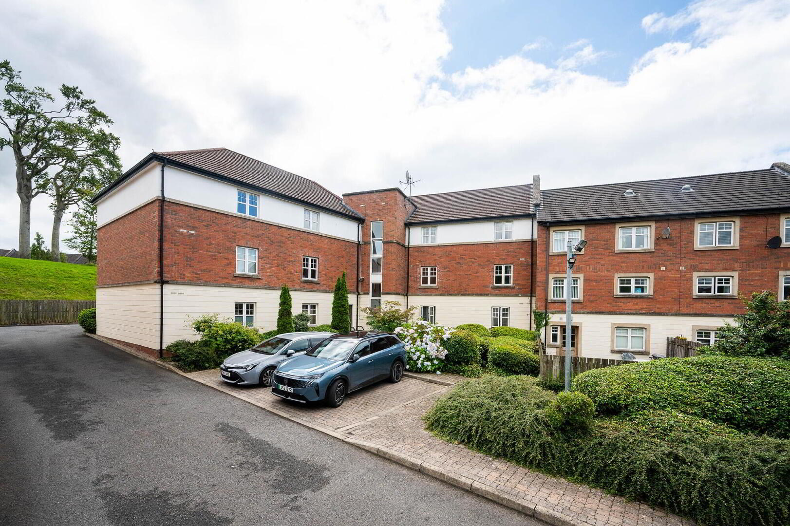 Apt 3 Elm House, 2 Beech Heights 3 of 18