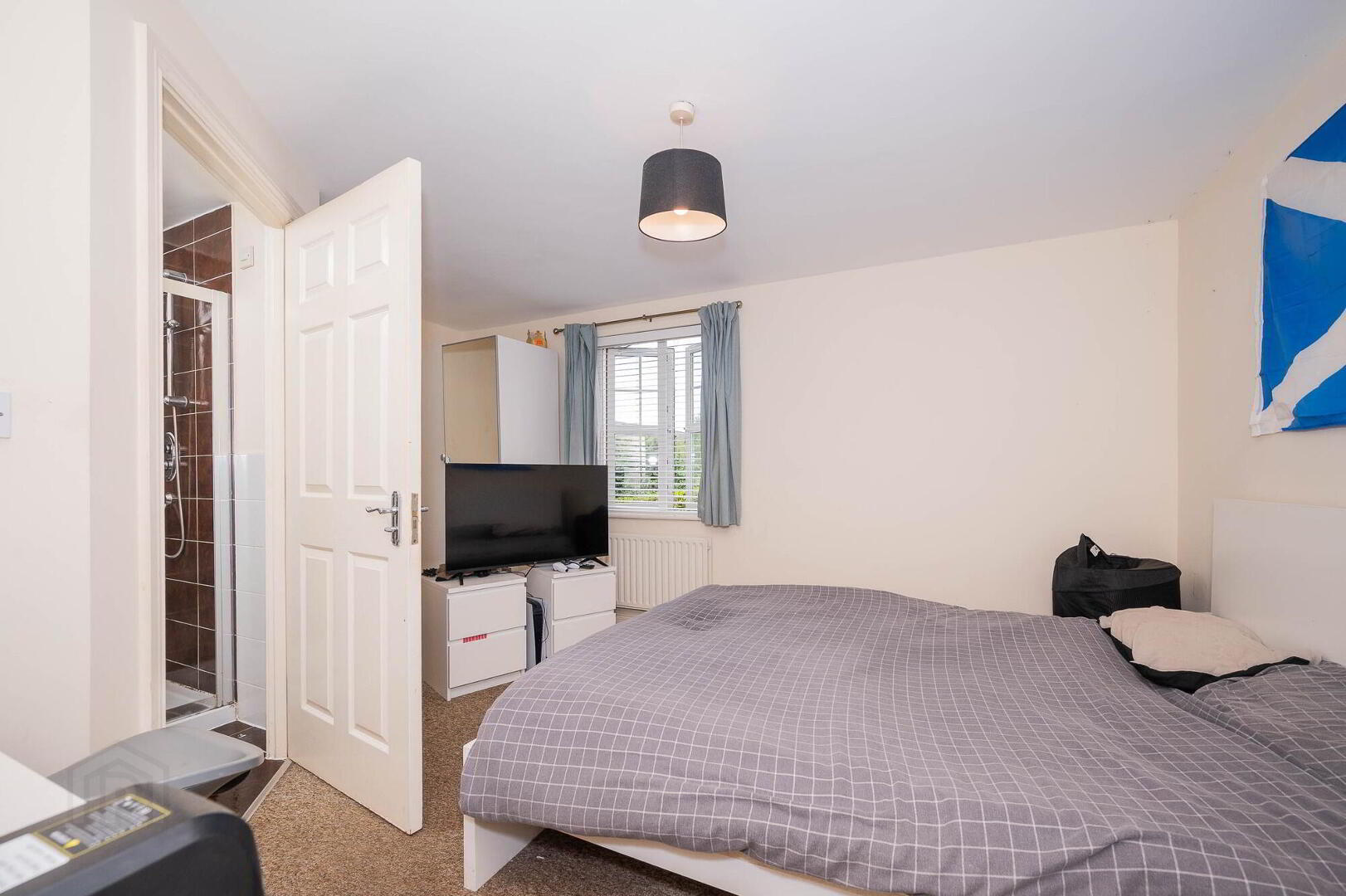 Apt 3 Elm House, 2 Beech Heights 14 of 18