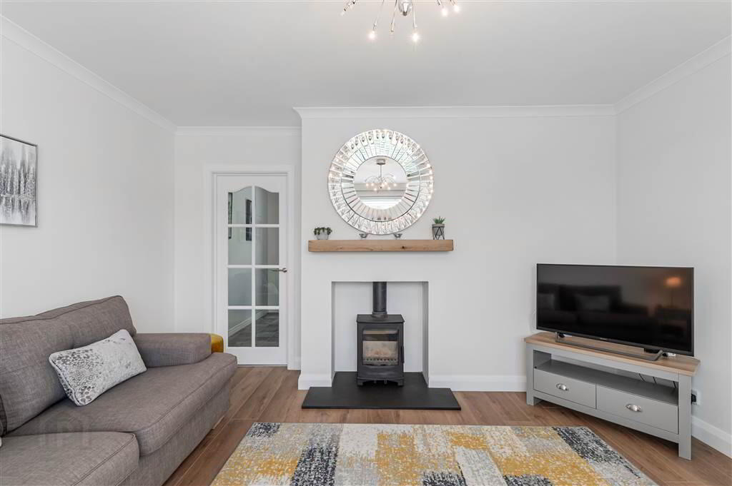 21 Sharry Drive 7 of 25