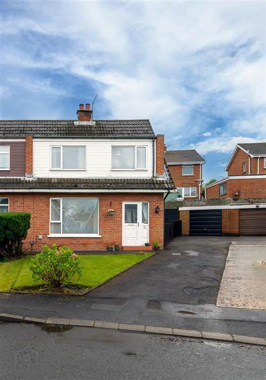 21 Sharry Drive 1 of 25
